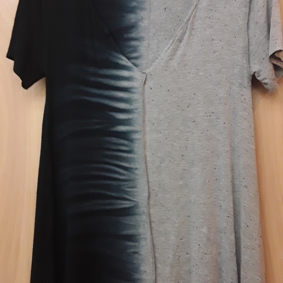 Grey Blue Boho Split Tone Ombre Tie Die V Neck Asymetrical Boho Top - Picture 3 of 8